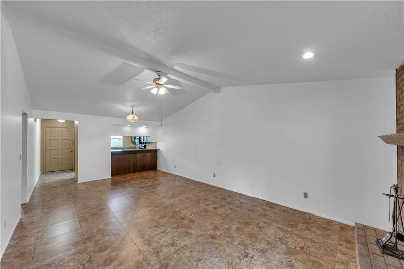 5116 Lesher Ct, Tampa, FL 33624