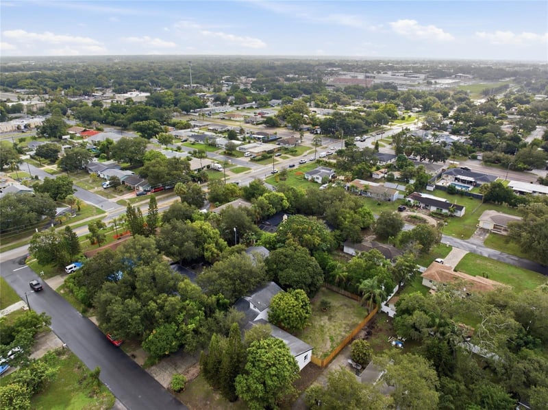 809 Woodcrest Ave, Clearwater, FL 33756