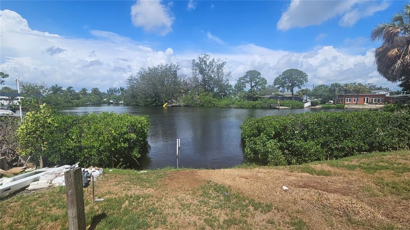 4400 Huntington St, St Petersburg, FL 33703