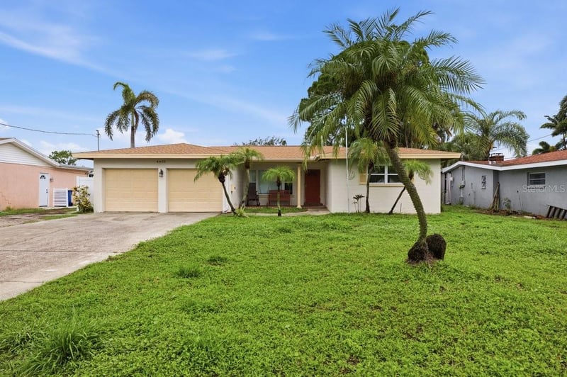 4400 Huntington St, St Petersburg, FL 33703