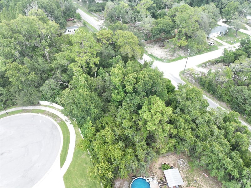 Lake Dr, New Port Richey, FL 34654