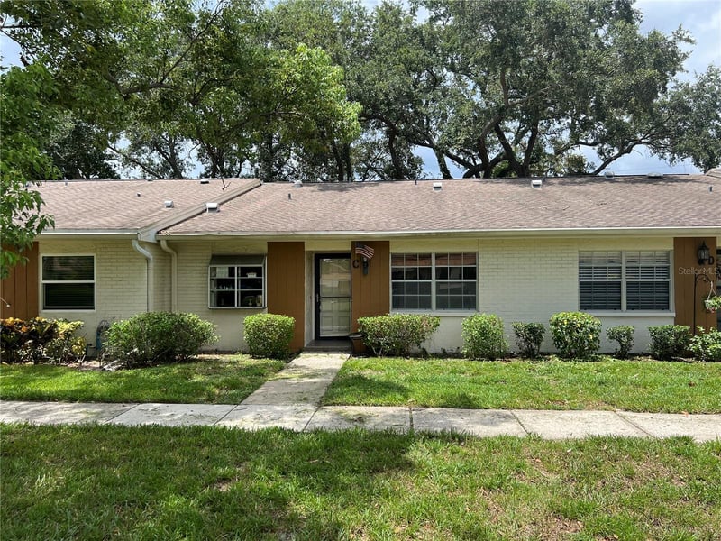 2297 Lark Cir #C, Palm Harbor, FL 34684