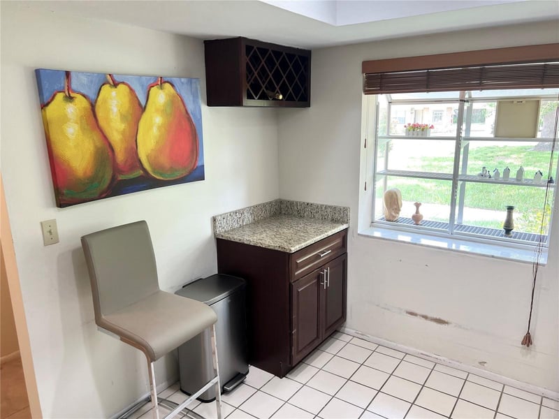 2297 Lark Cir #C, Palm Harbor, FL 34684