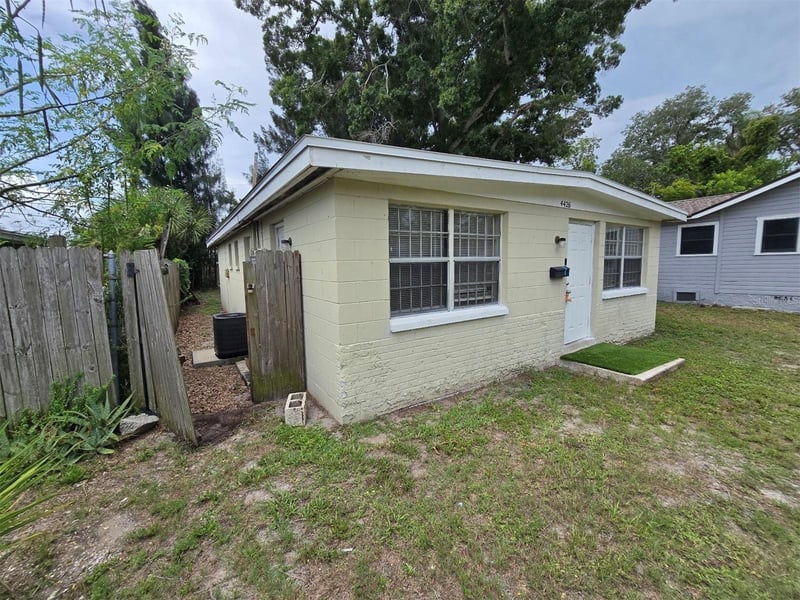 4426 13th Ave, St Petersburg, FL 33711