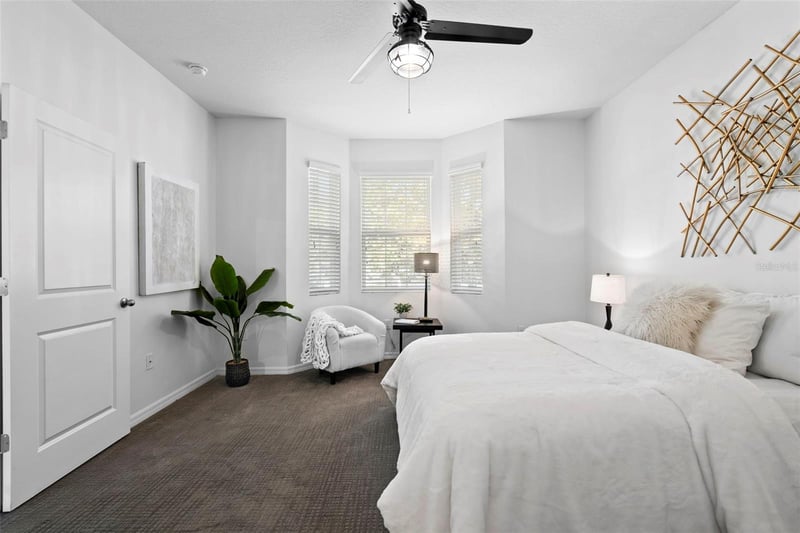 5252 6th Way N, St Petersburg, FL 33703
