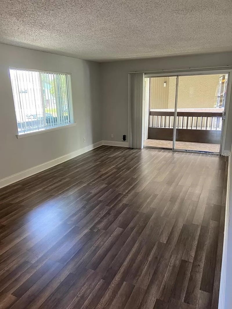 6308 Newtown Cir #8B1, Tampa, FL 33615