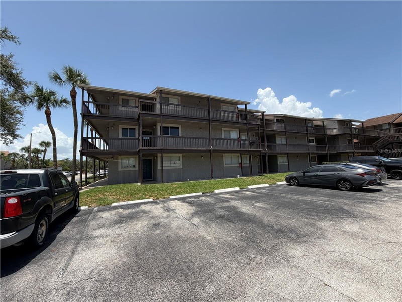6308 Newtown Cir #8B1, Tampa, FL 33615