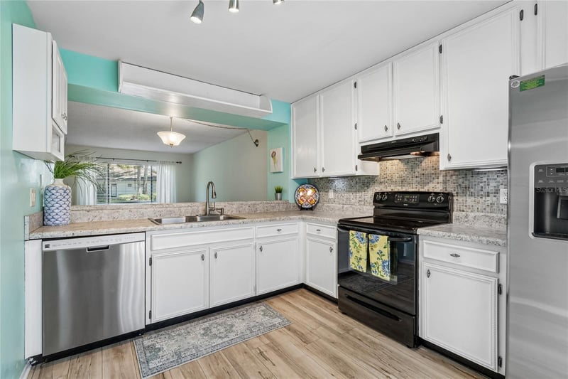 7803 Amberlea Ct, Temple Terrace, FL 33637