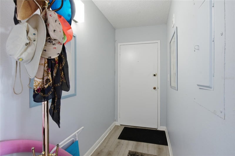 800 Gulfview Blvd #403, Clearwater Beach, FL 33767
