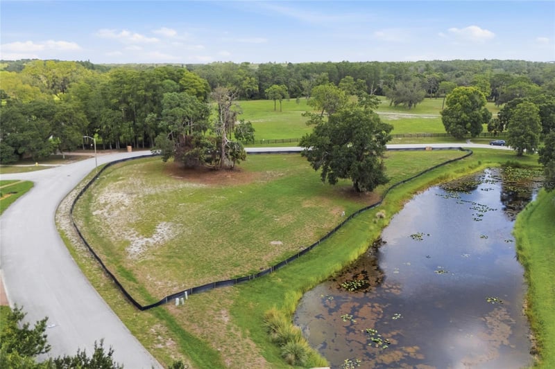 520 Austin Dr, Tarpon Springs, FL 34688