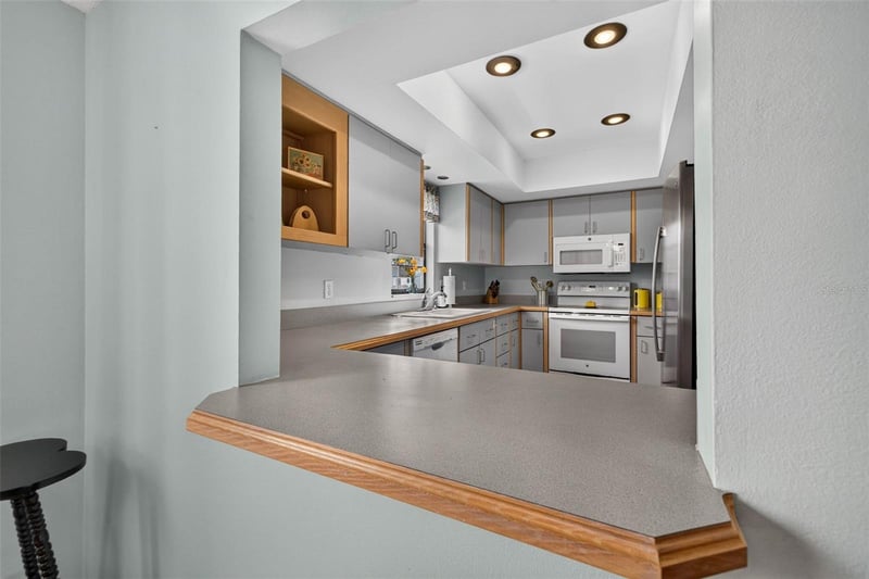 2490 Heron Ter #F203, Clearwater, FL 33762