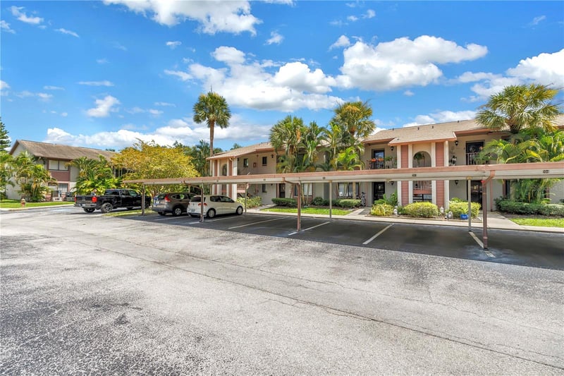 723 83rd Ave #102, St Petersburg, FL 33702