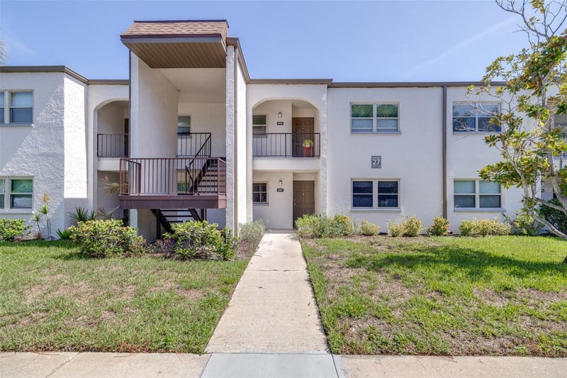 7701 Starkey Rd #528, Seminole, FL 33777