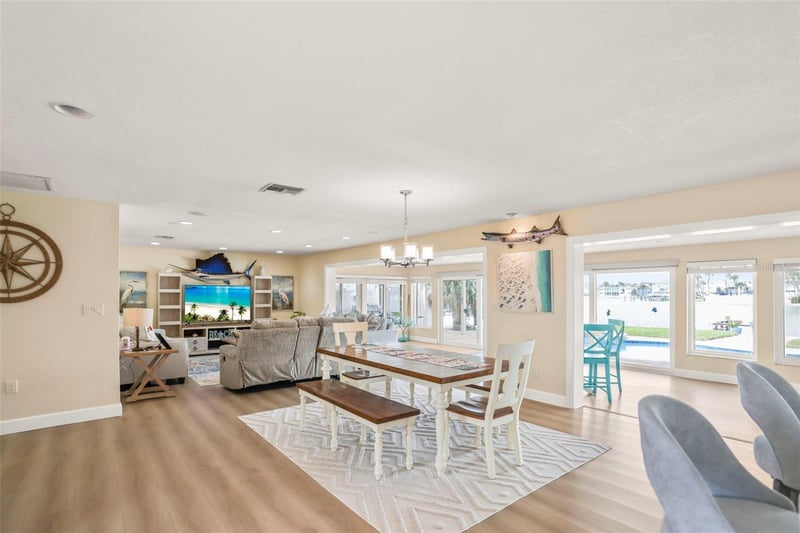 6360 2nd Palm Point, St Petersburg, FL 33706