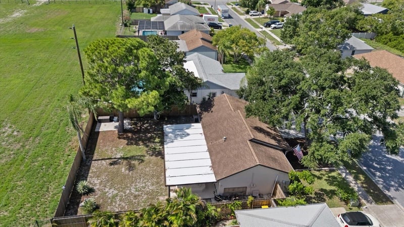 1310 Mandarin Dr, Holiday, FL 34691