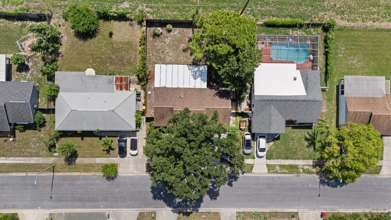 1310 Mandarin Dr, Holiday, FL 34691