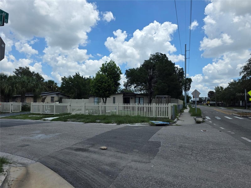 3001 45th St, Tampa, FL 33605