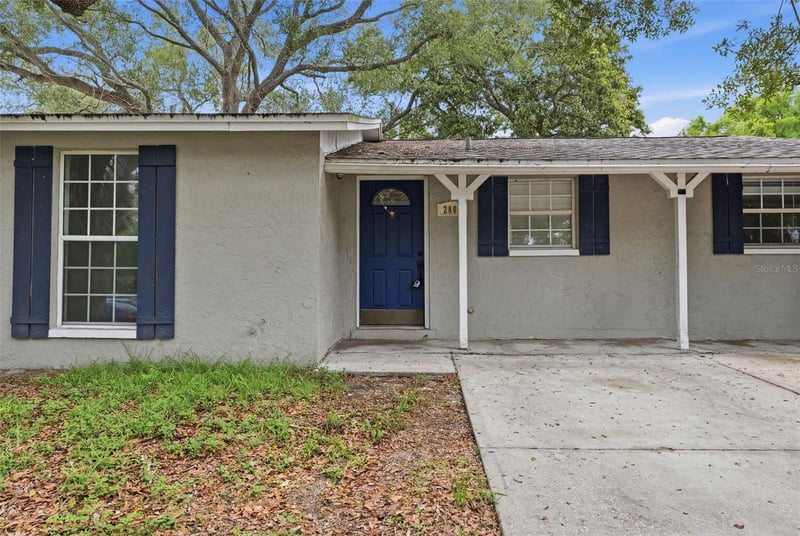 2804 Applewood Dr, Clearwater, FL 33759