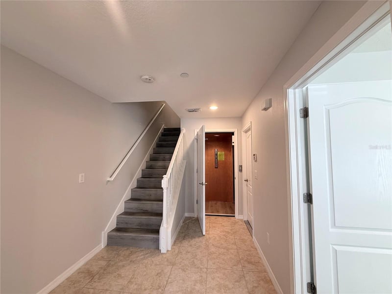10144 Arbor Run Dr #159, Tampa, FL 33647