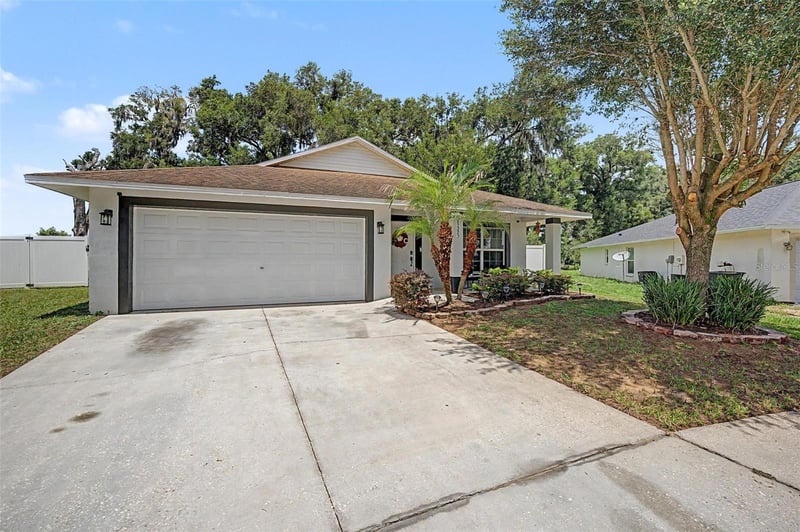 15373 Callista Ln, Dade City, FL 33523