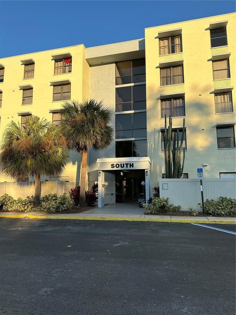 701 Madison Ave #410, Clearwater, FL 33756