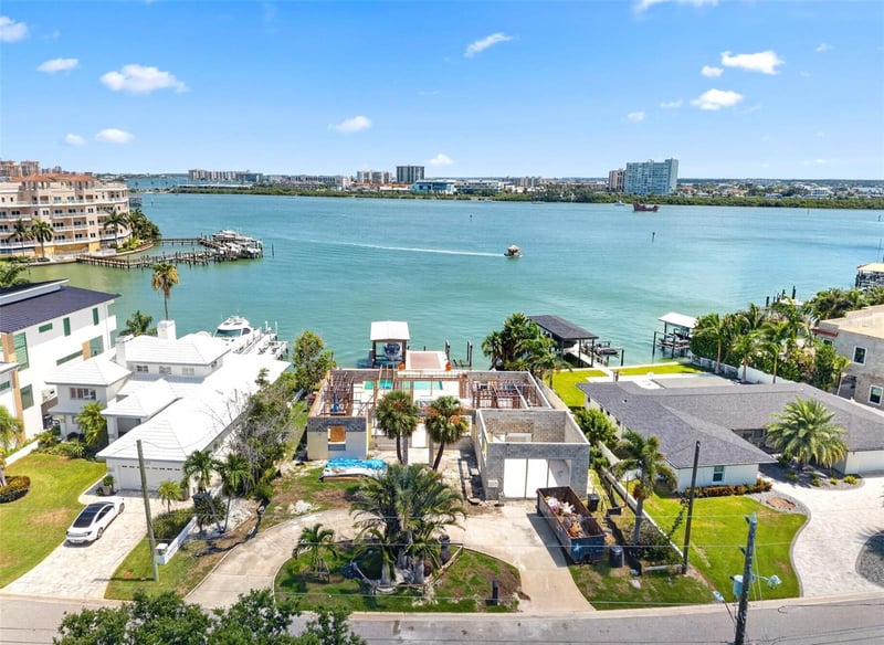 246 Bayside Dr, Clearwater Beach, FL 33767