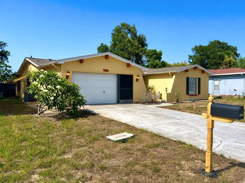 8433 Moulton Dr, Port Richey, FL 34668