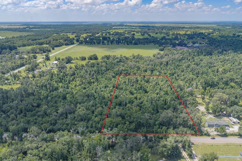 18525 672 Hw, Lithia, FL 33547