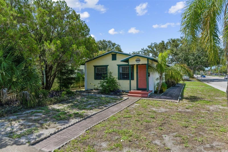5762 2nd Ave, St Petersburg, FL 33710