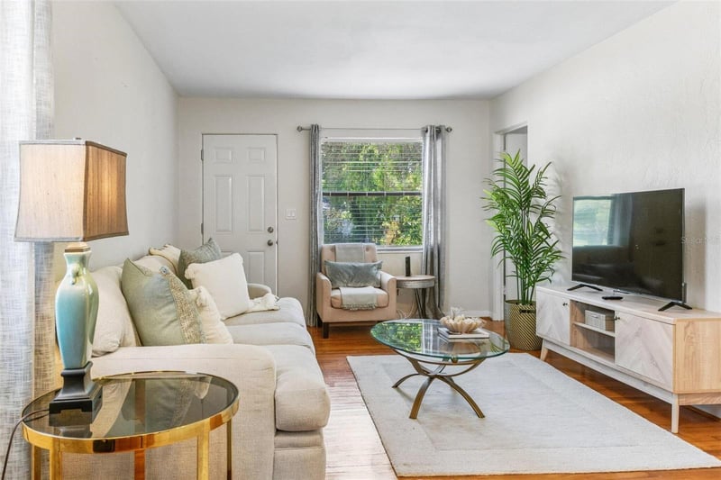 5762 2nd Ave, St Petersburg, FL 33710