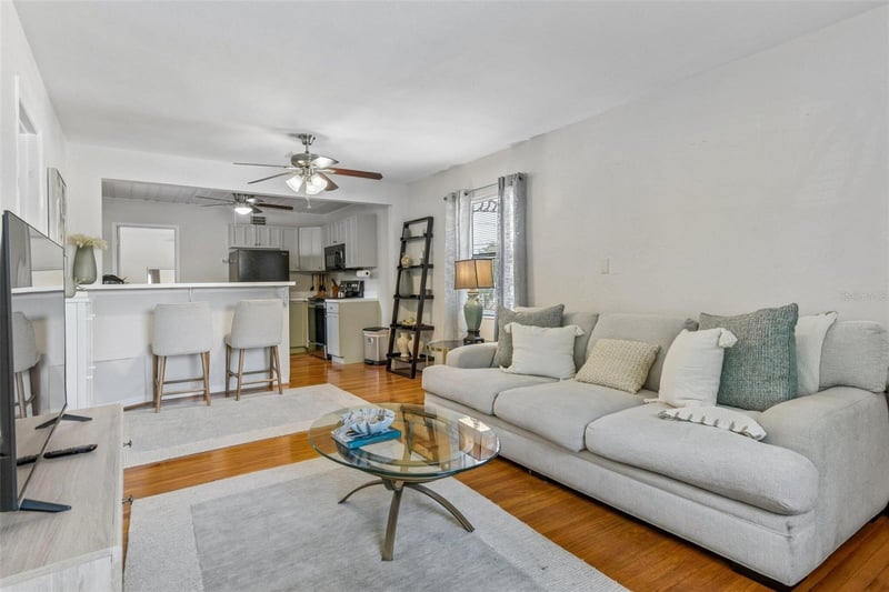5762 2nd Ave, St Petersburg, FL 33710