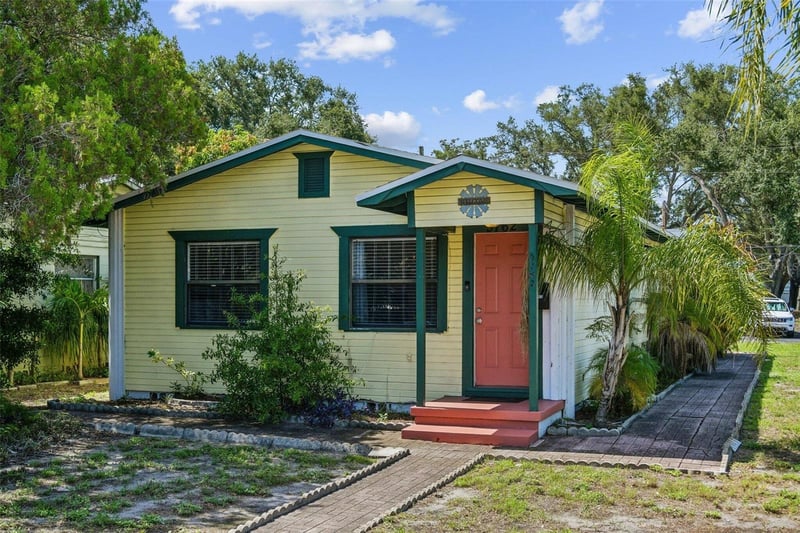 5762 2nd Ave, St Petersburg, FL 33710