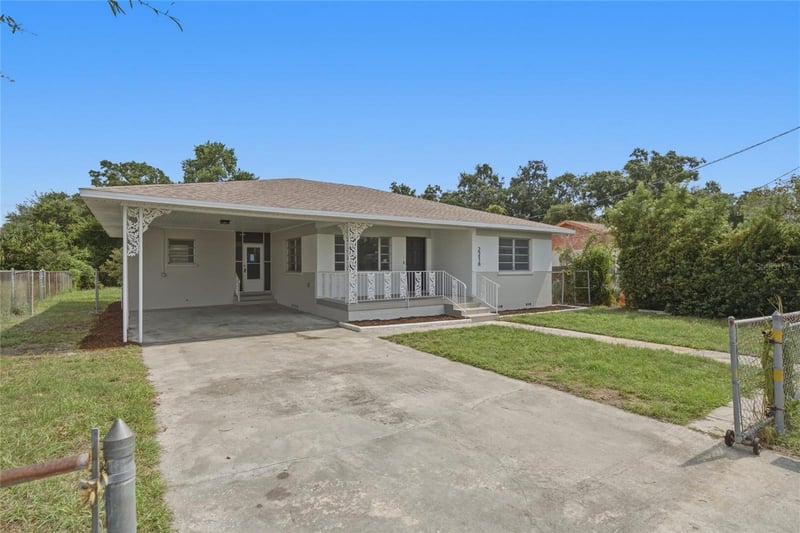 2216 Mcberry St, Tampa, FL 33610