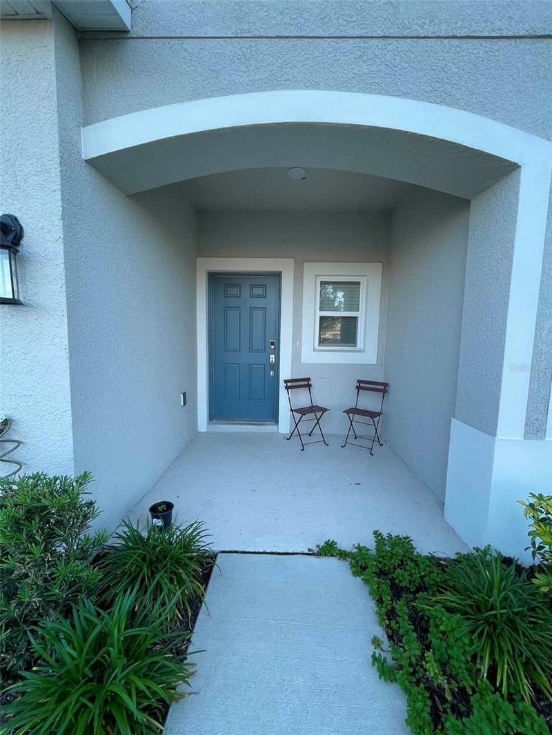 2516 Paravane Way, Wesley Chapel, FL 33543