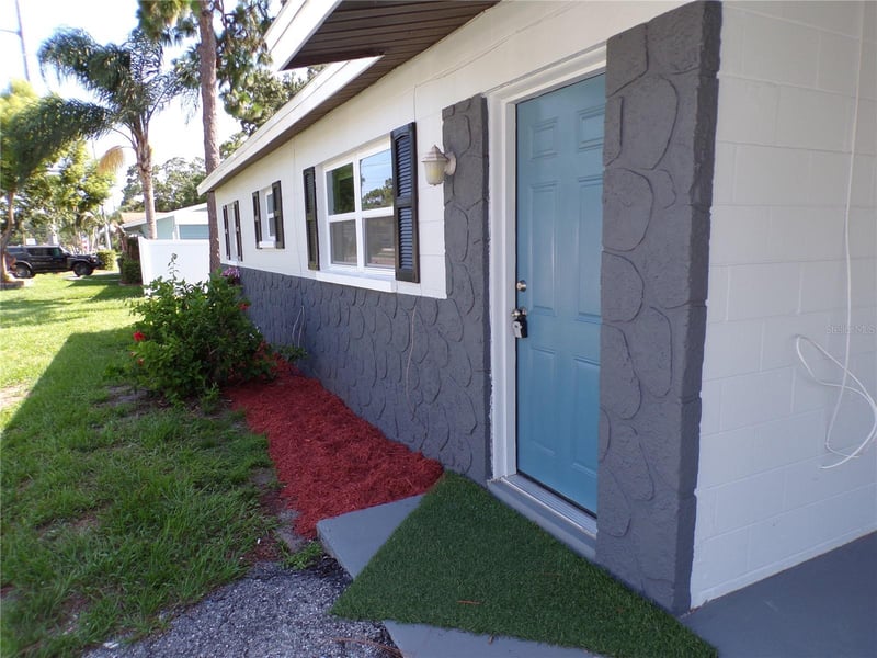 1878 Trotter Rd, Largo, FL 33774