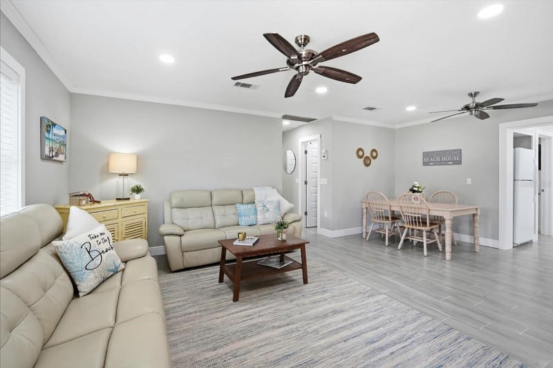 206 75th St, Holmes Beach, FL 34217