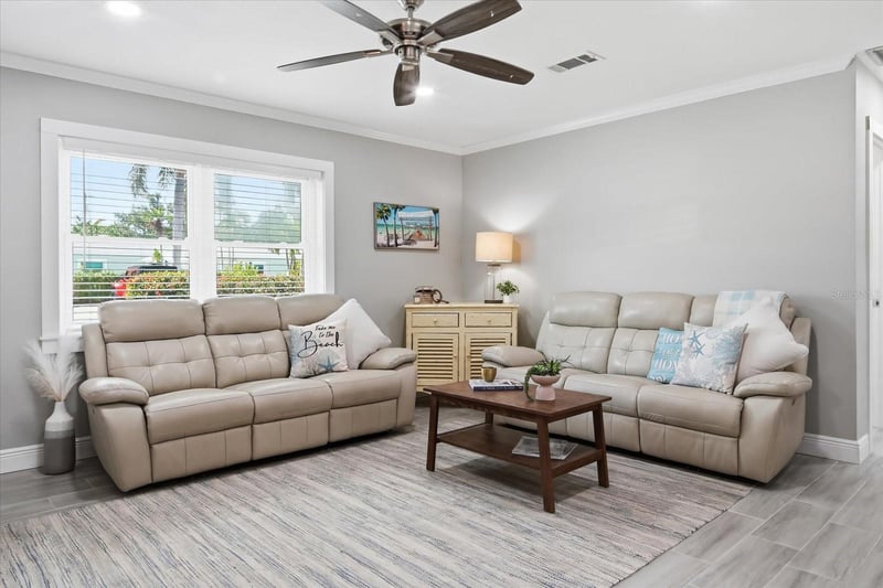 206 75th St, Holmes Beach, FL 34217