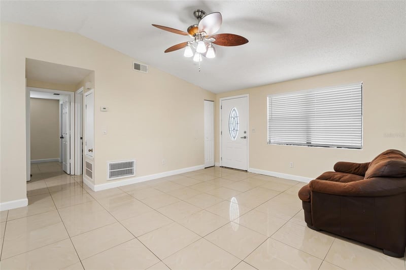 9014 Wheathill Way, Tampa, FL 33615