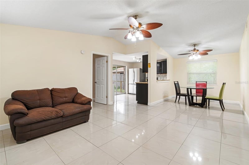 9014 Wheathill Way, Tampa, FL 33615