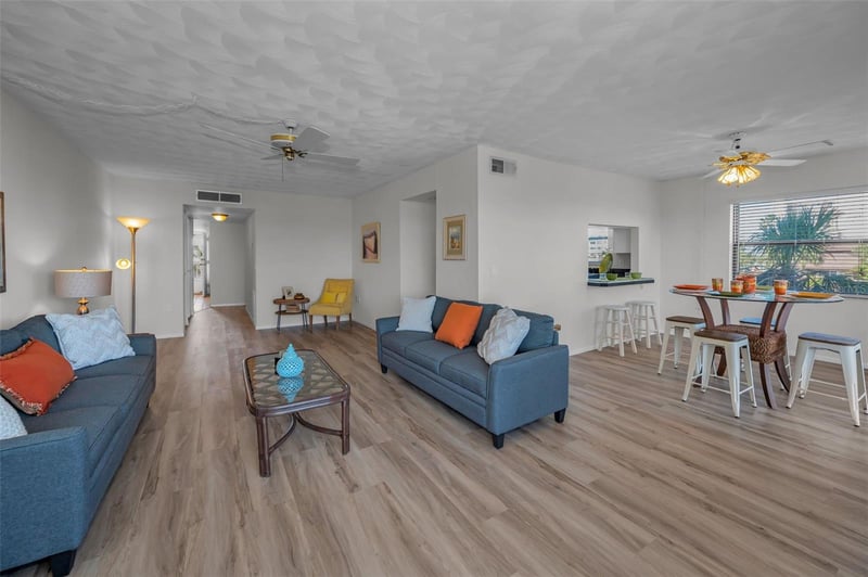 19451 Gulf Blvd #301, Indian Shores, FL 33785