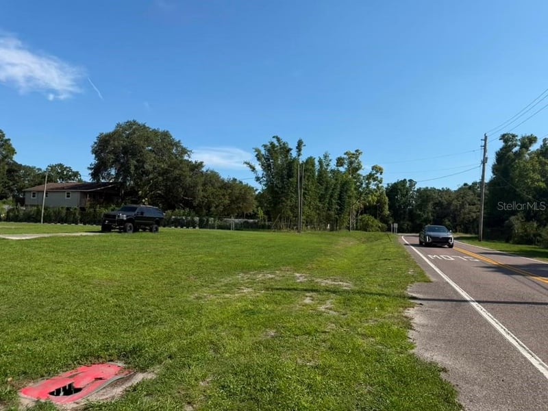 8844 Mobley Rd, Tampa, FL 33626