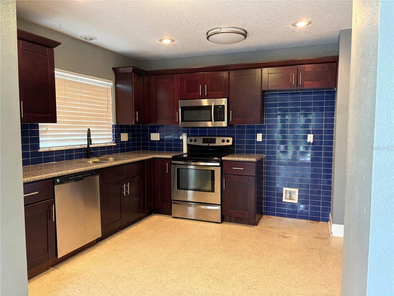 2050 High Ridge Dr, Clearwater, FL 33763