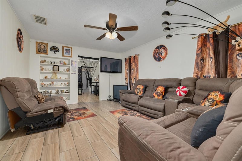 1835 47th St, St Petersburg, FL 33711