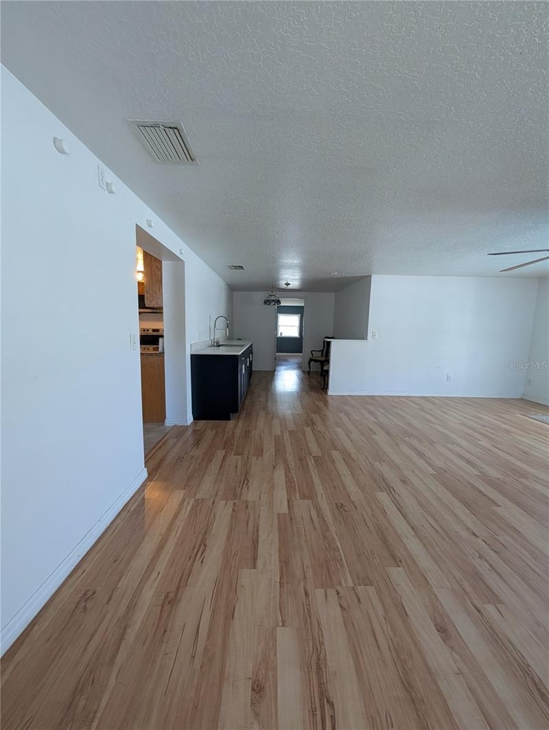 6006 N Hubert Ave, Tampa, FL 33614