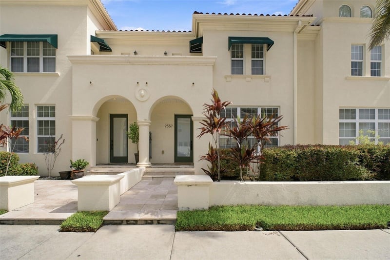 2557 Platt St, Tampa, FL 33609