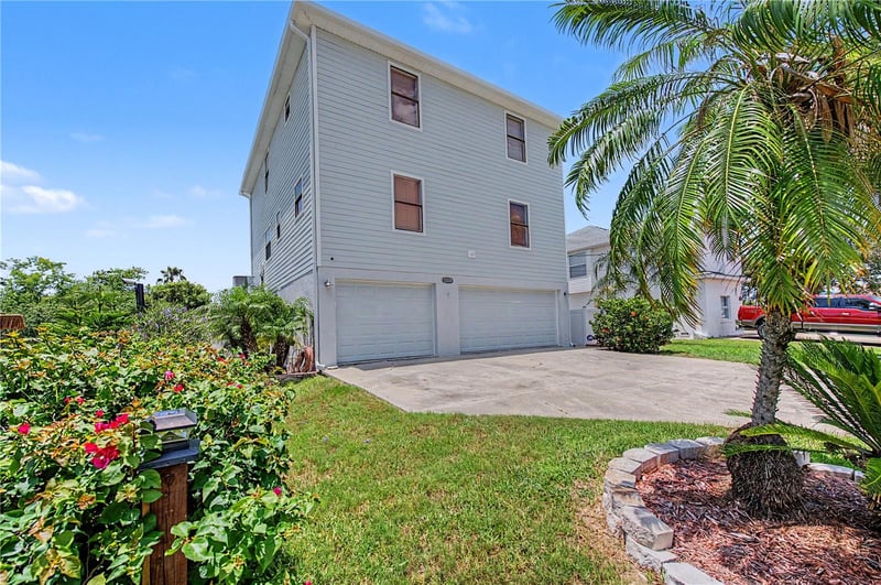 13337 Susan Dr, Hudson, FL 34667