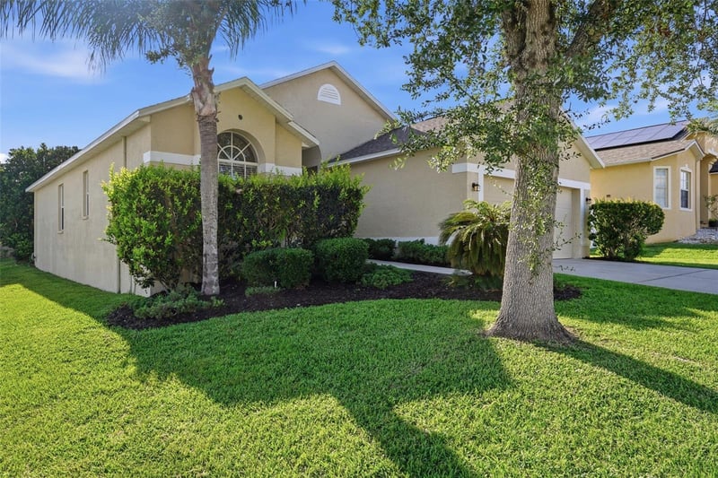 7912 Merchantville Cir, Zephyrhills, FL 33540