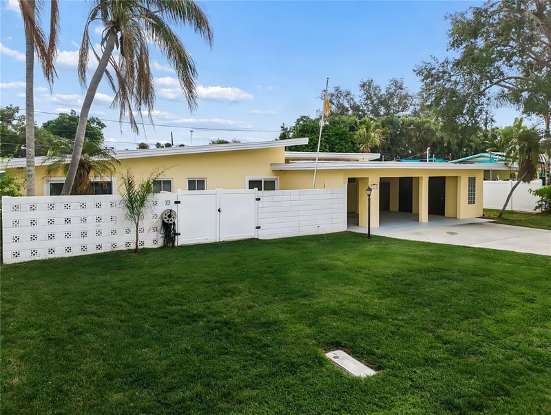 3901 50th Ave, St Petersburg, FL 33711