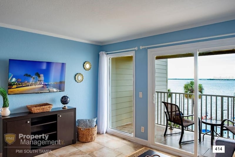 2506 Rocky Point Dr #414, Tampa, FL 33607
