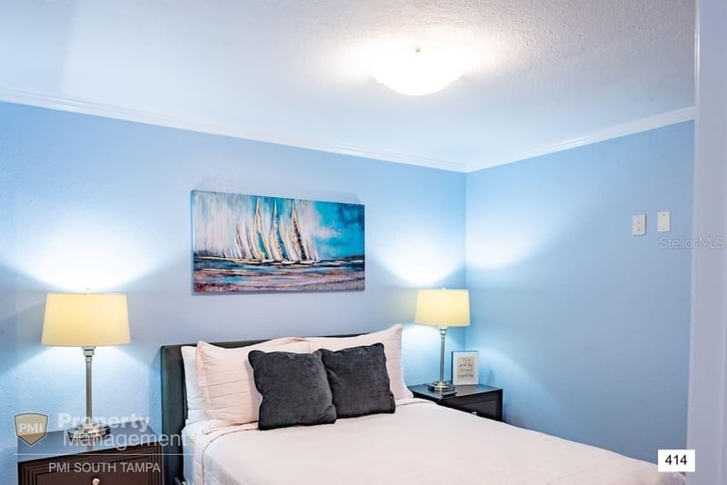 2506 Rocky Point Dr #414, Tampa, FL 33607